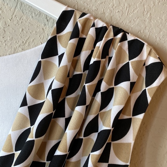 WHBM Geometric Print Sleeveless Cowl Neck Dress Size 12 - Picture 4 of 14